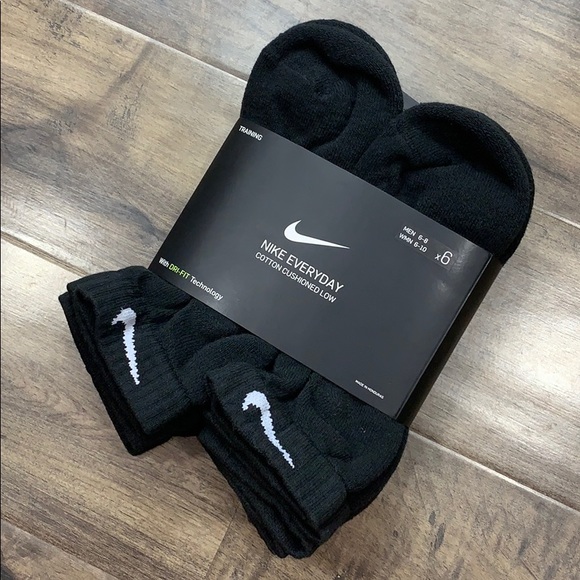 Nike | Accessories | Nike Everyday Cotton Cushioned Low Socks Wmns ...